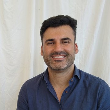 Jose Rosado, jeweler and creator of HagoLaser